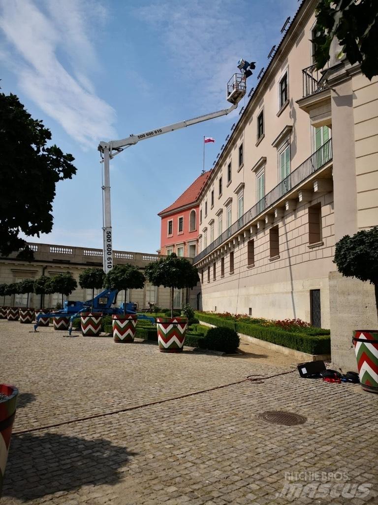 Teupen Leo 23 GT Hoists and material elevators