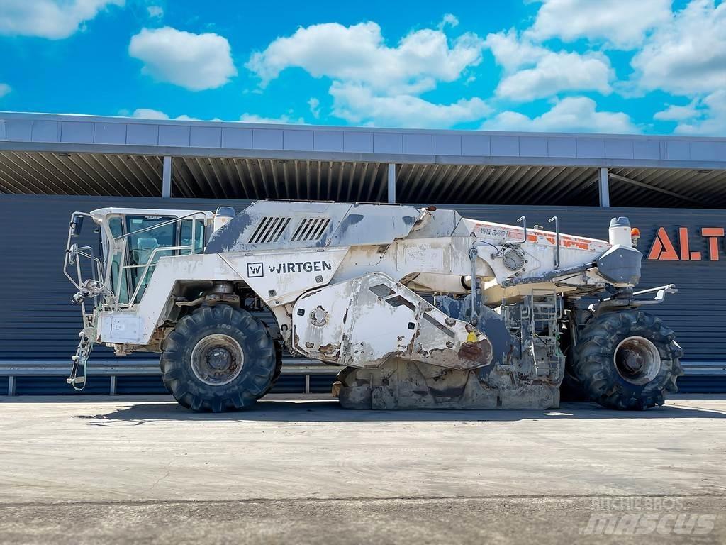 Wirtgen WR 240I Asphalt recycling