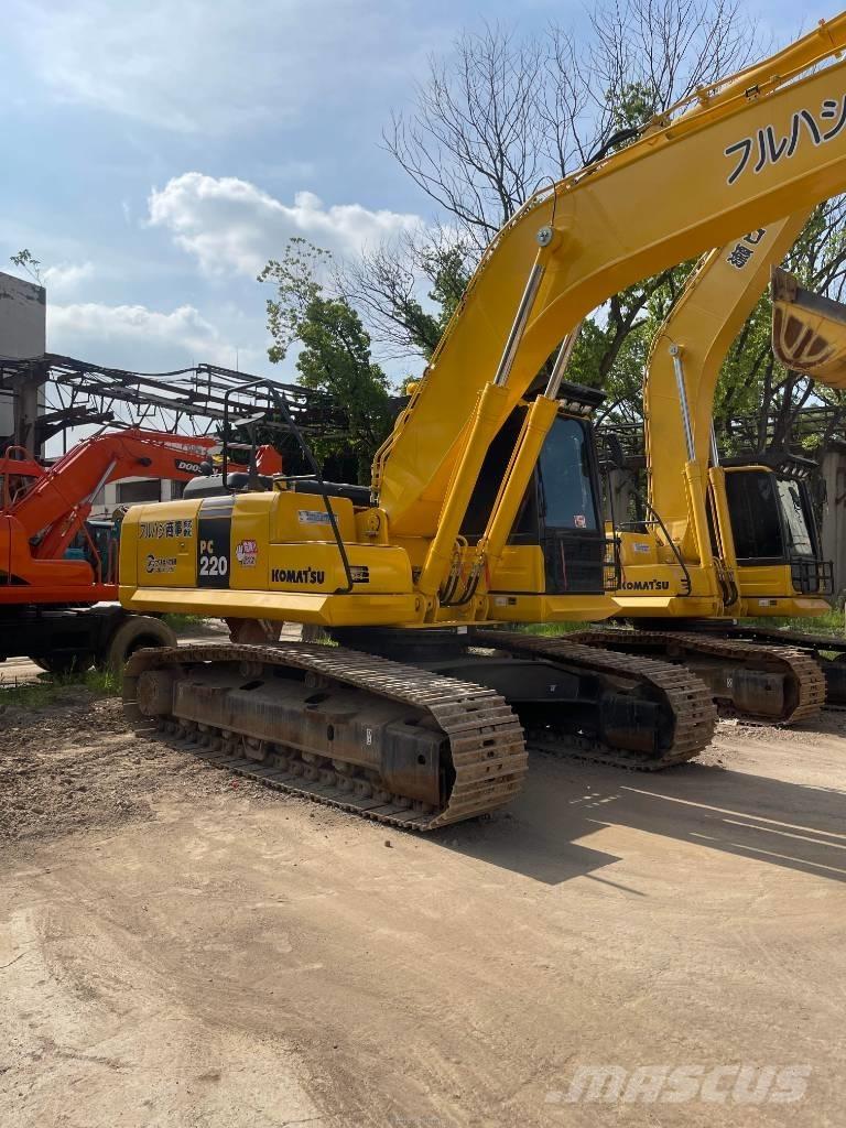 Komatsu PC 220-8 Crawler excavators