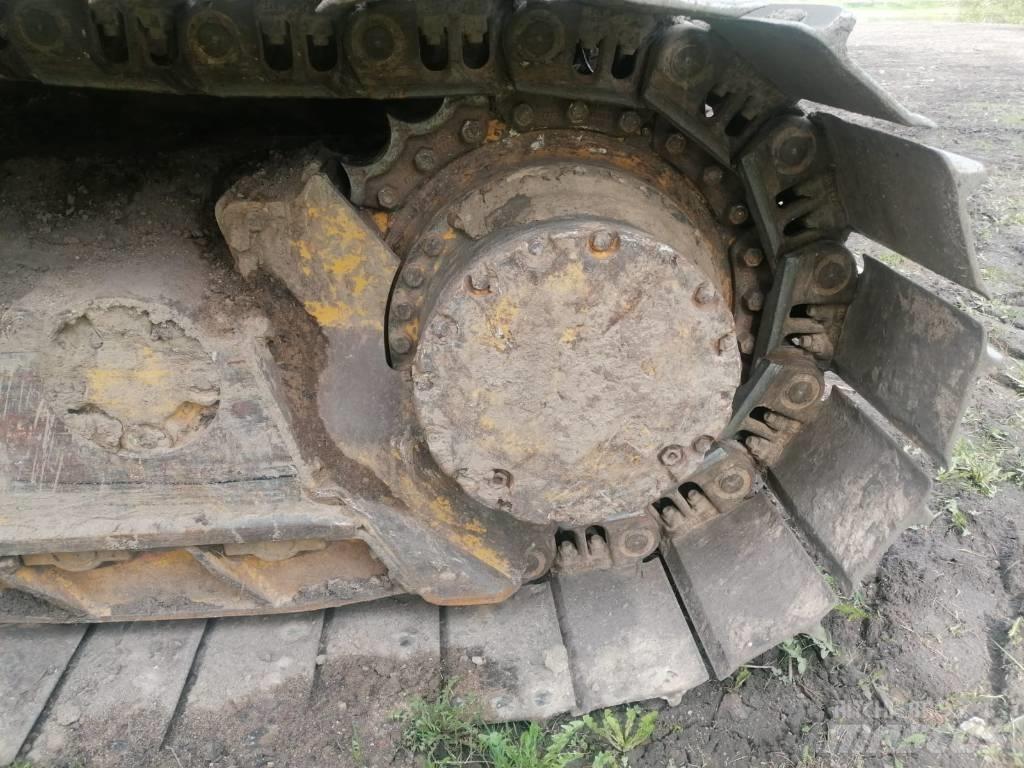 Komatsu 51PX Crawler dozers