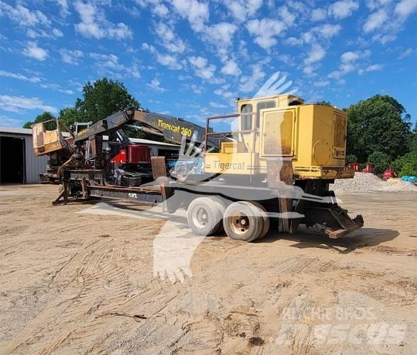 Tigercat 250 Knuckle boom loaders