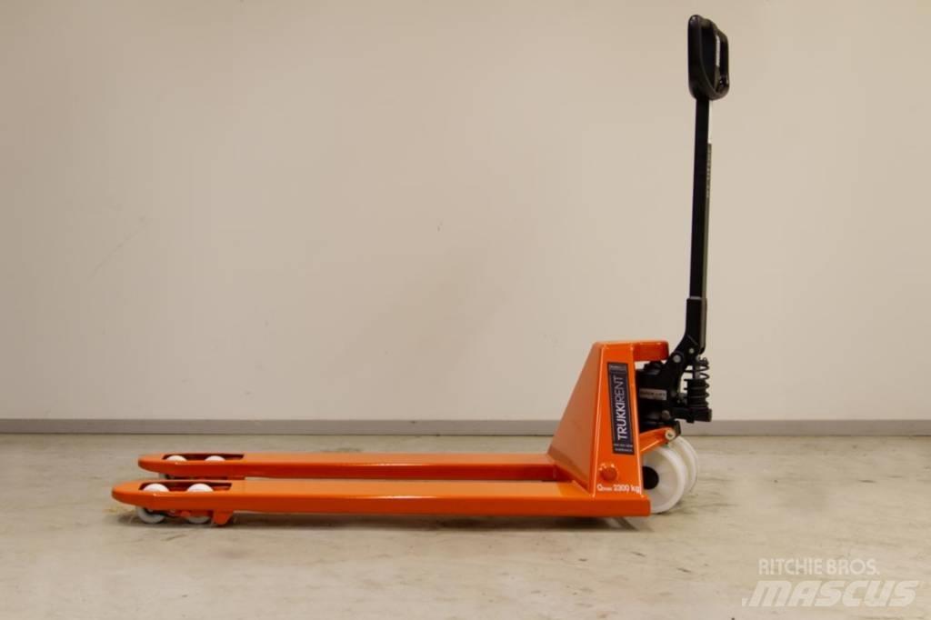 BT LHM 230 Q Hand pallet truck
