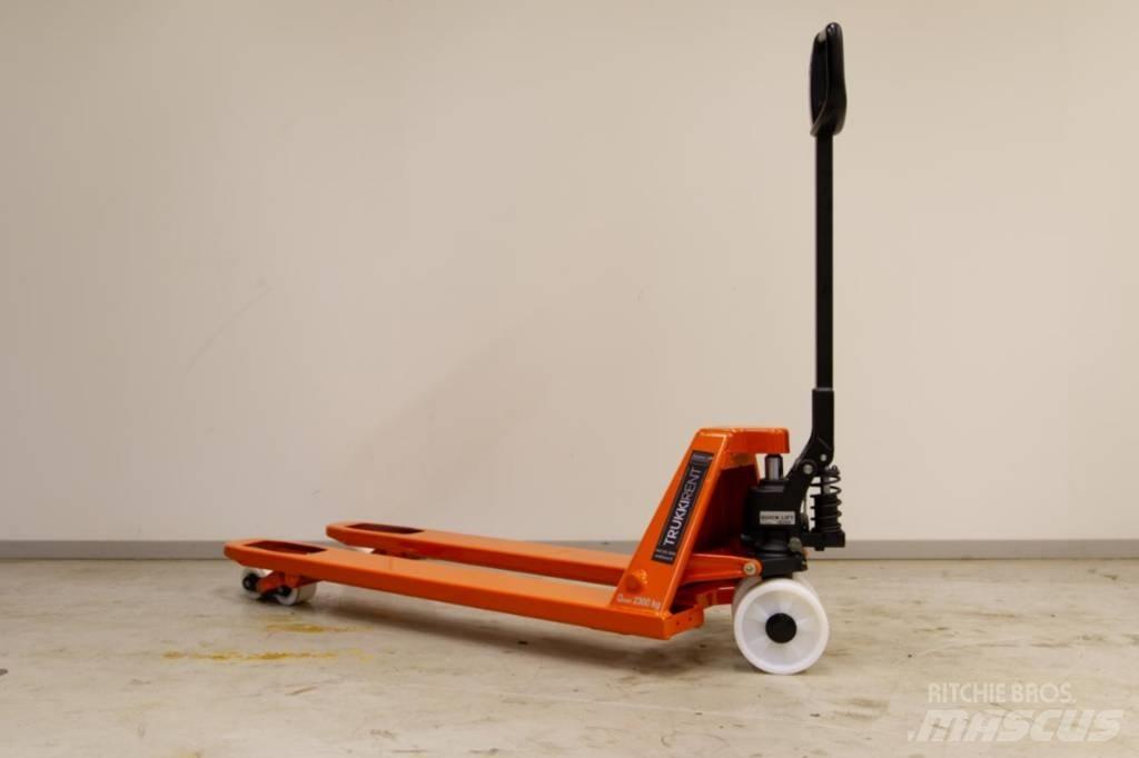 BT LHM 230 Q Hand pallet truck