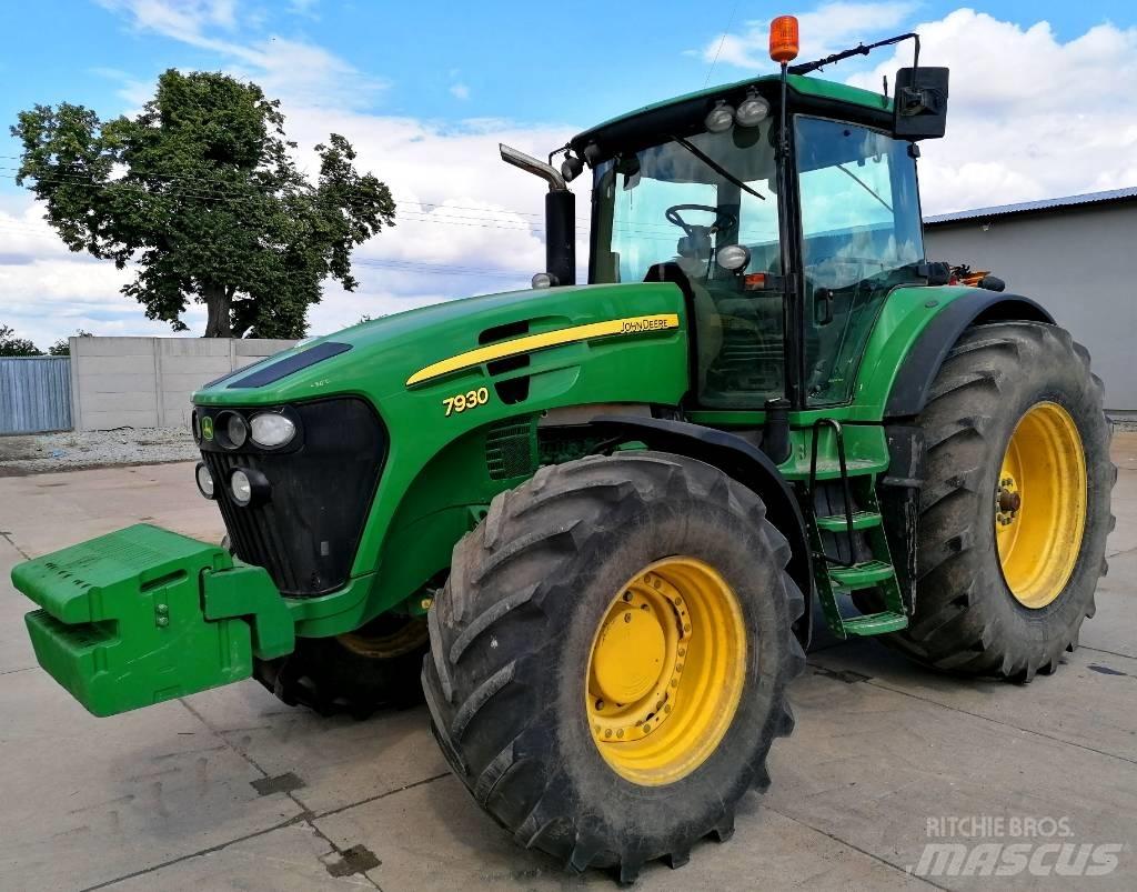 John Deere 7930 Tractors