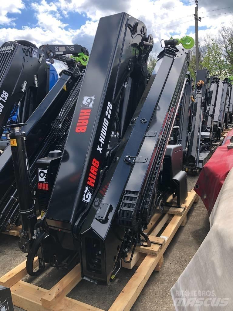 HIAB X-HiDuo 228 E-4 Loader cranes