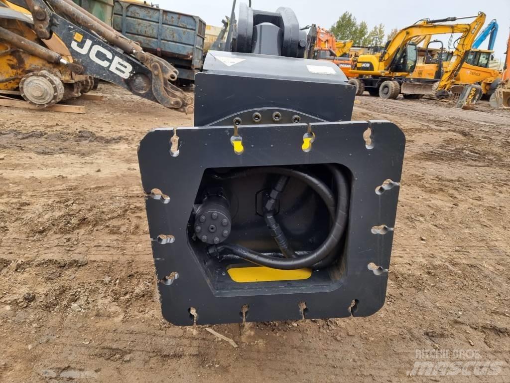 Mustang RH 20 Crushers