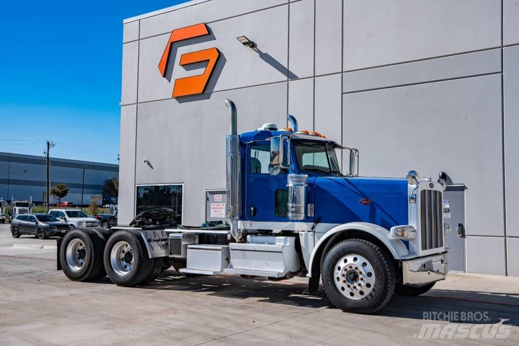 Peterbilt 389 Prime Movers