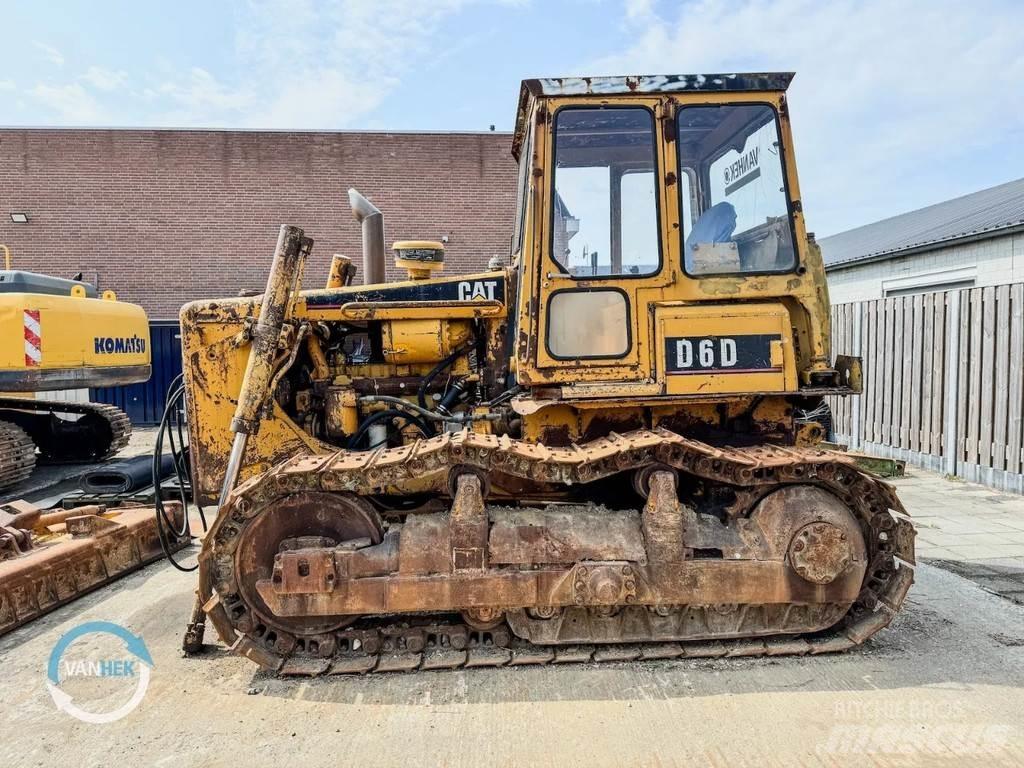 CAT D6D Crawler dozers