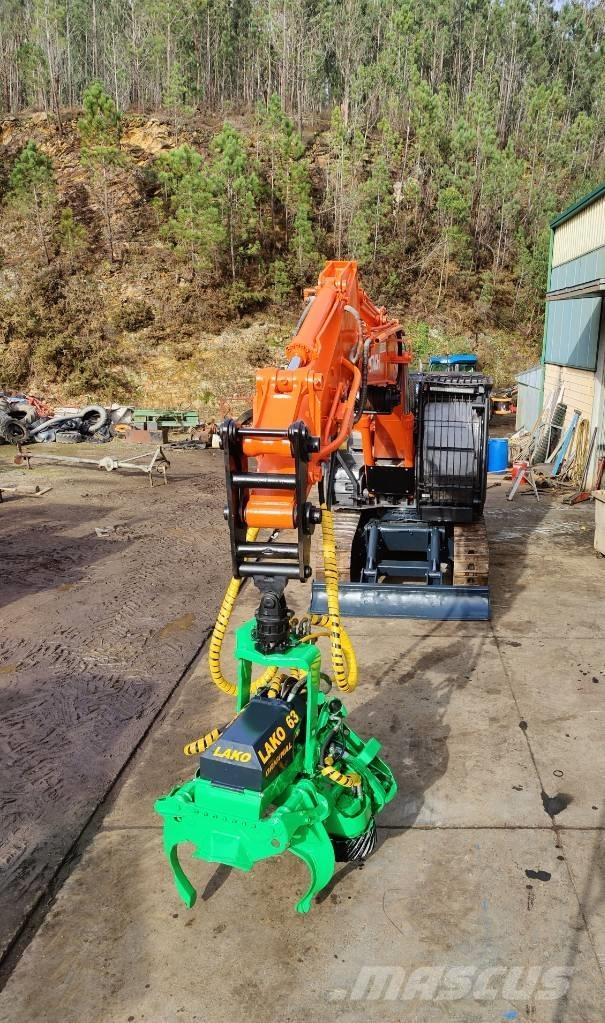 Hitachi ZX 210 Crawler excavators