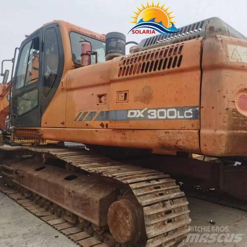 Doosan DX 300 LC Crawler excavators