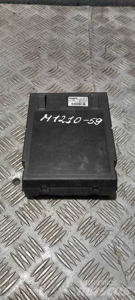 MAN TGX 18.440 Electronics
