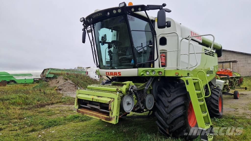 CLAAS Lexion 670 Combine harvesters
