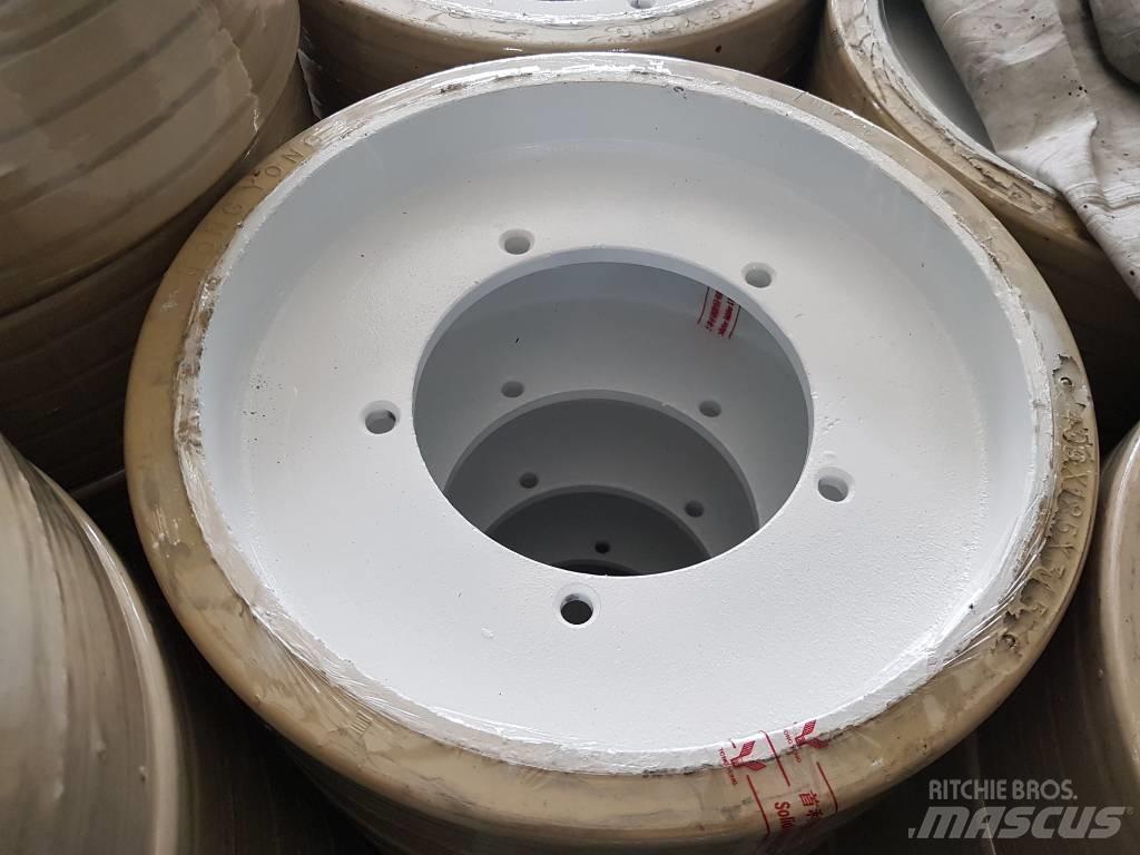 JLG 2646 Tyres, wheels and rims