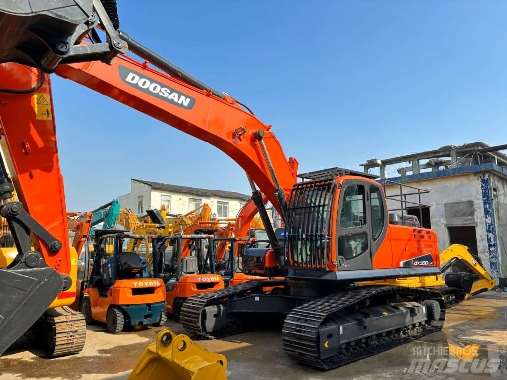 Doosan DX 300 LC - 9 C Mini excavators < 7t (Mini diggers)