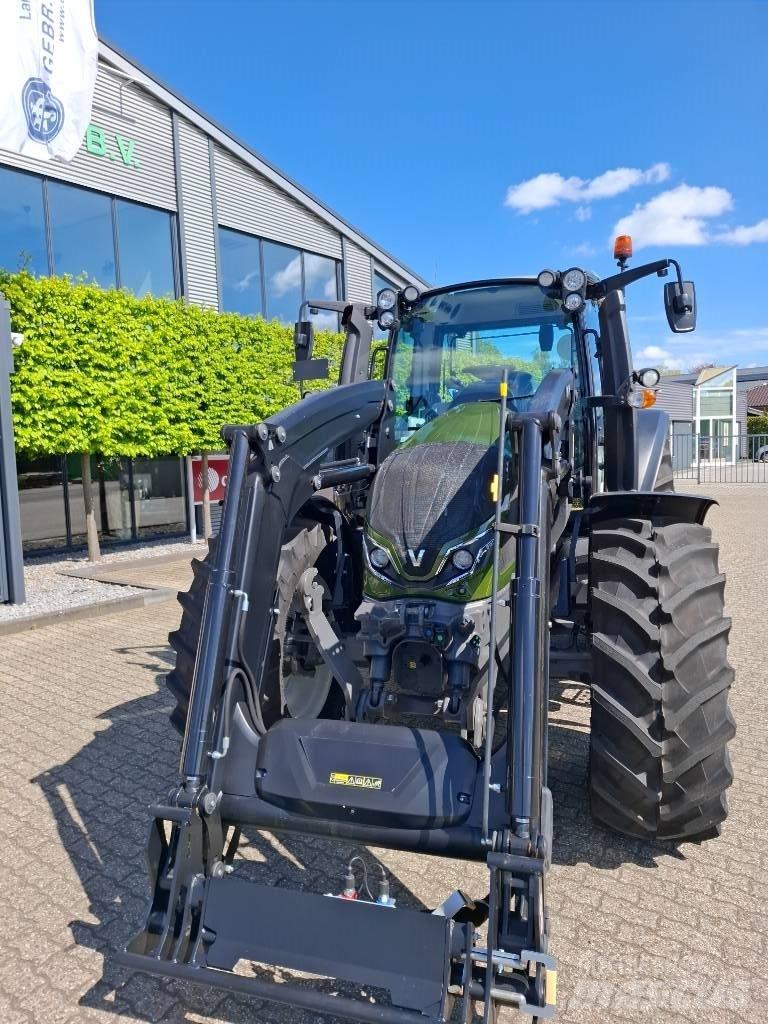 Valtra G 125 Active Tractors