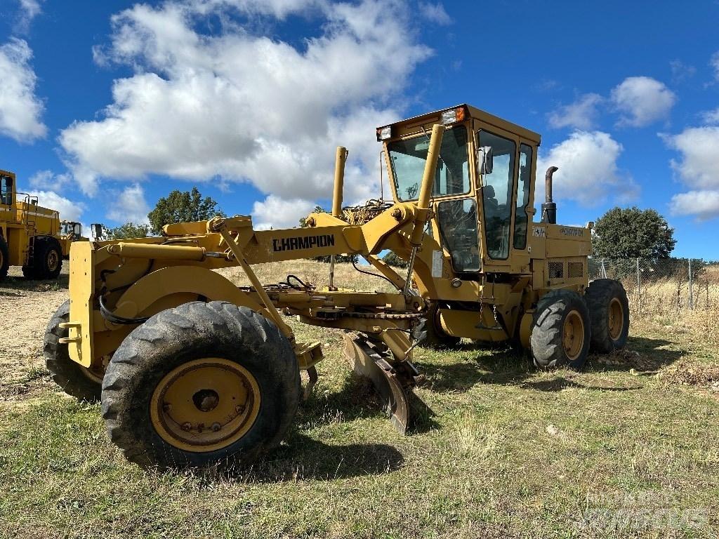 Champion 720 A Graders