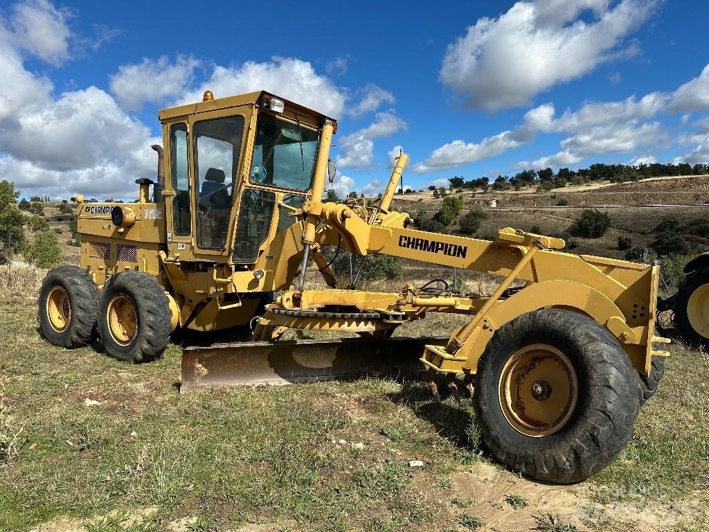 Champion 720 A Graders