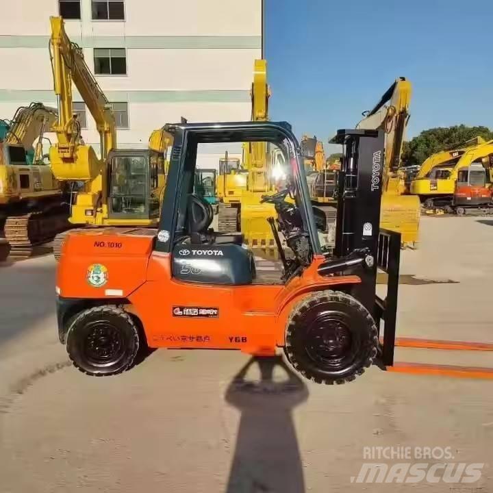 Toyota FD50 Diesel trucks