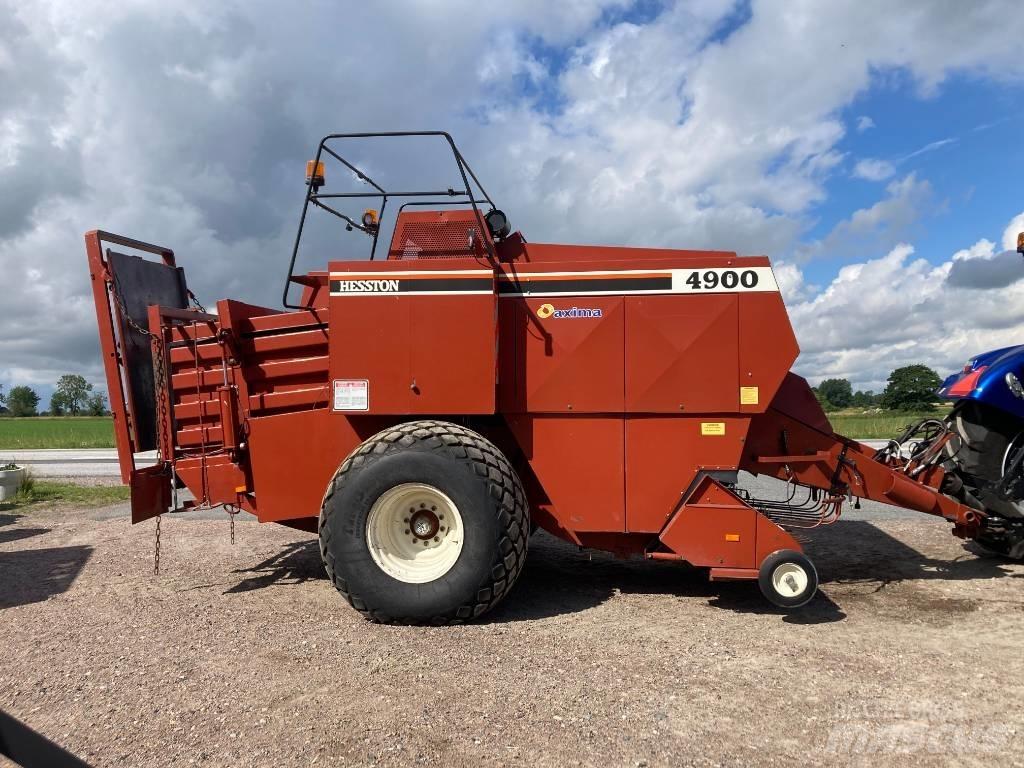 Hesston 4900 Square balers