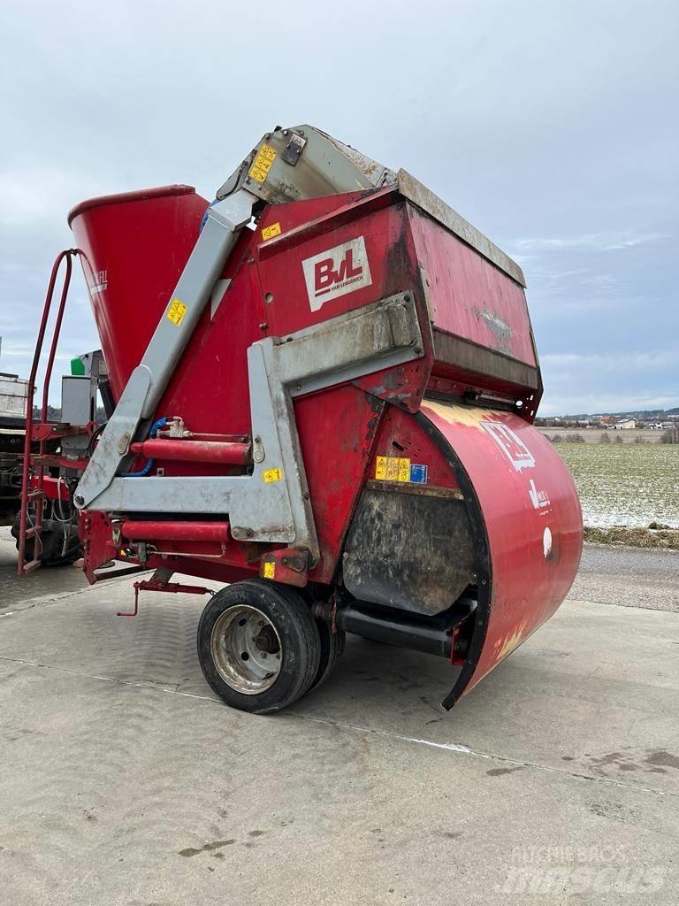 BvL V-Mix 10 Feed mixer