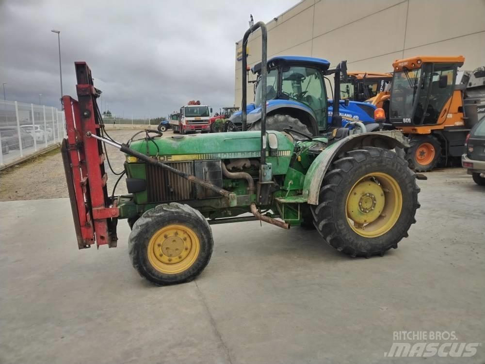 John Deere 2450 Tractors