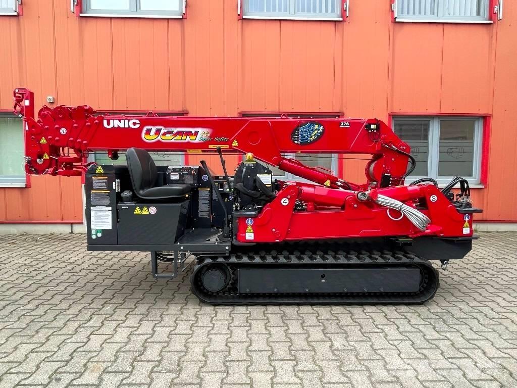 Unic URW-376 Track mounted cranes