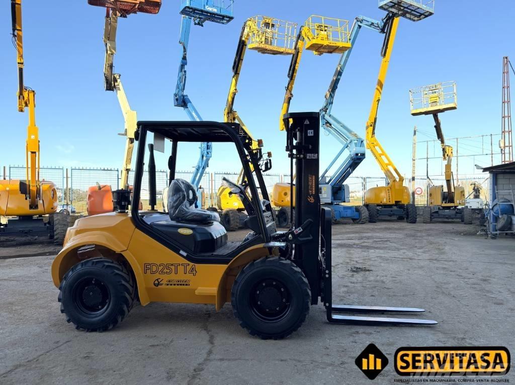  EUROYEN FD25TT4 Diesel trucks