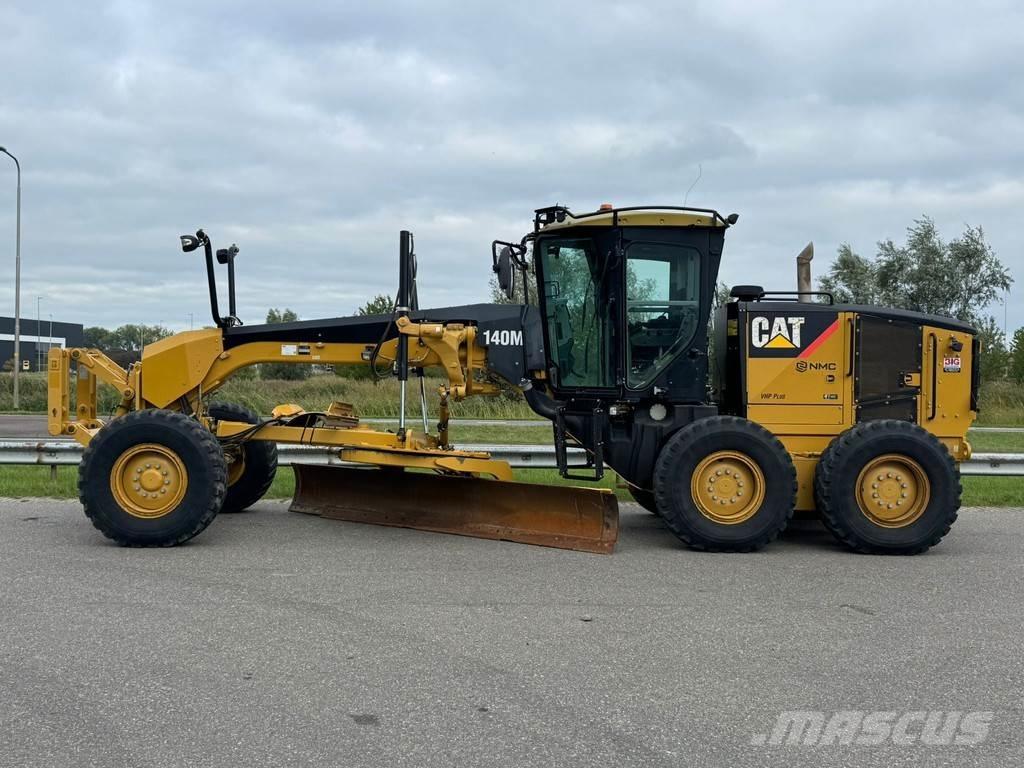 CAT 140M Graders