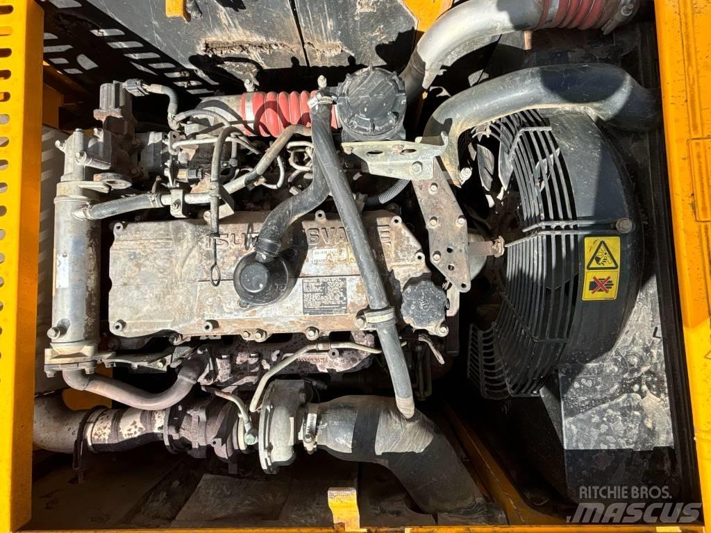 JCB JS 260 LC Crawler excavators