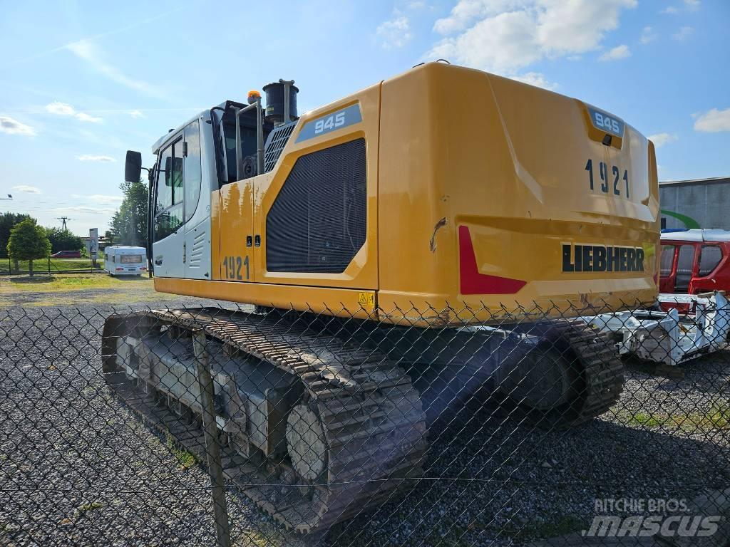Liebherr R 945 Crawler excavators