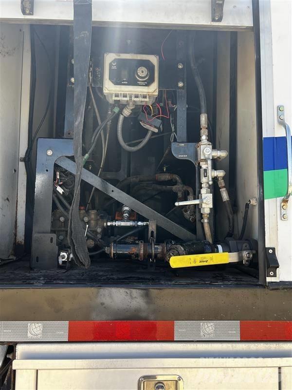 Kenworth T880 Commercial vehicle