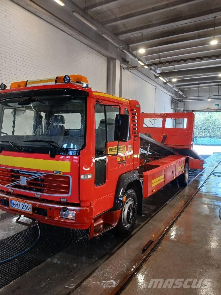 Volvo FL 6 Recovery vehicles