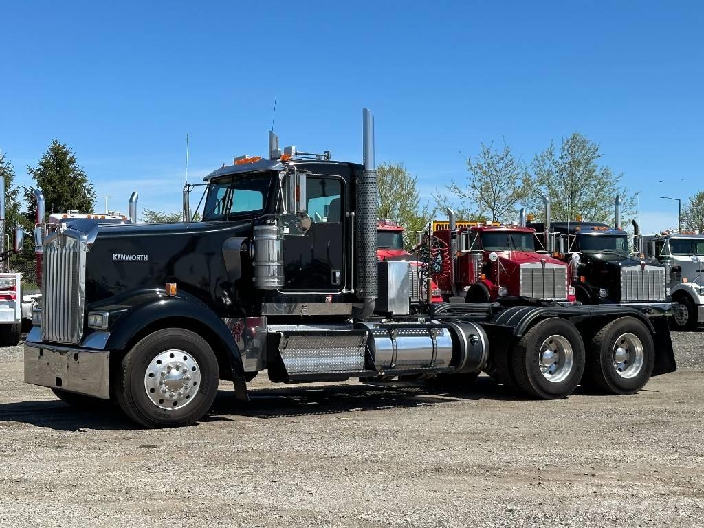 Kenworth W900 Prime Movers