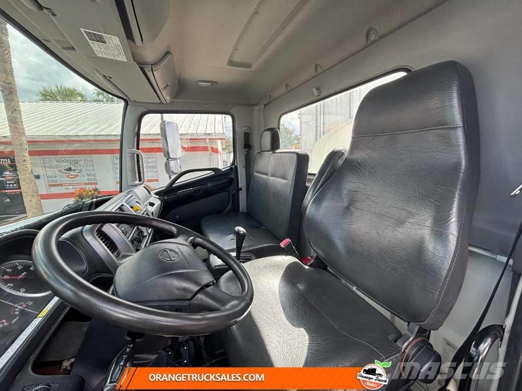 Hino 338 Water bowser