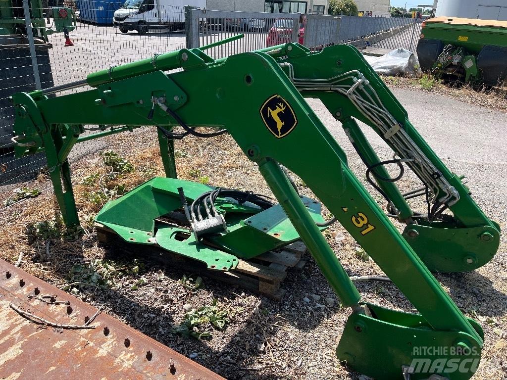 John Deere 731 Front loaders and diggers