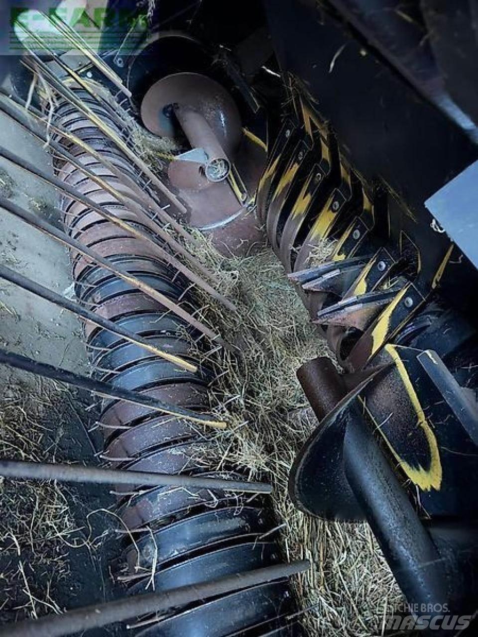 New Holland d1010 Square balers