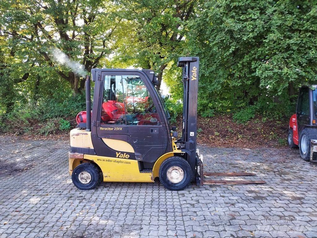 Yale GLP 25VX LPG trucks