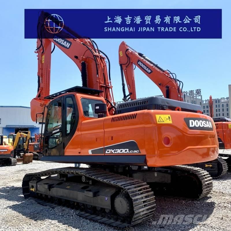 Doosan DX 300 Crawler excavators