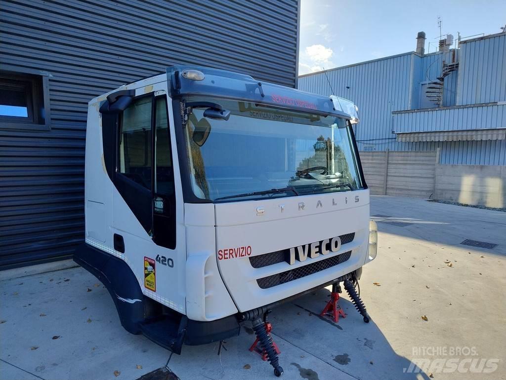 Iveco STRALIS AT Cabins and interior