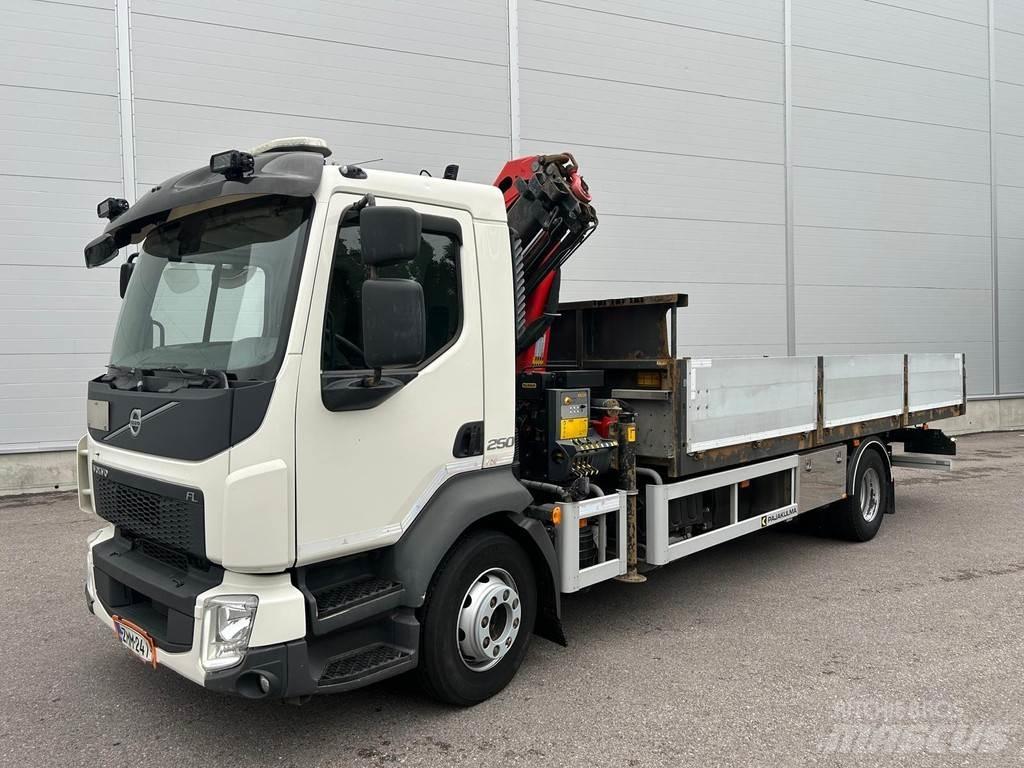 Volvo FL Truck mounted cranes