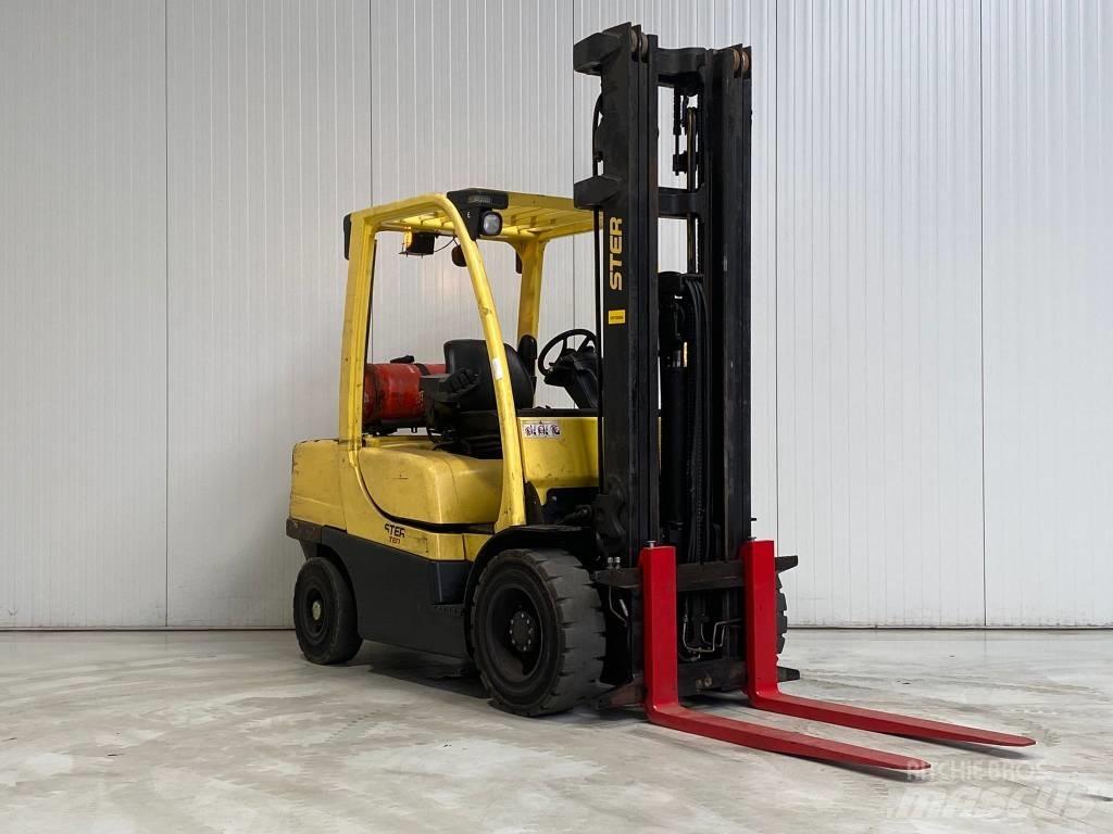 Hyster H3.5FT LPG LPG trucks