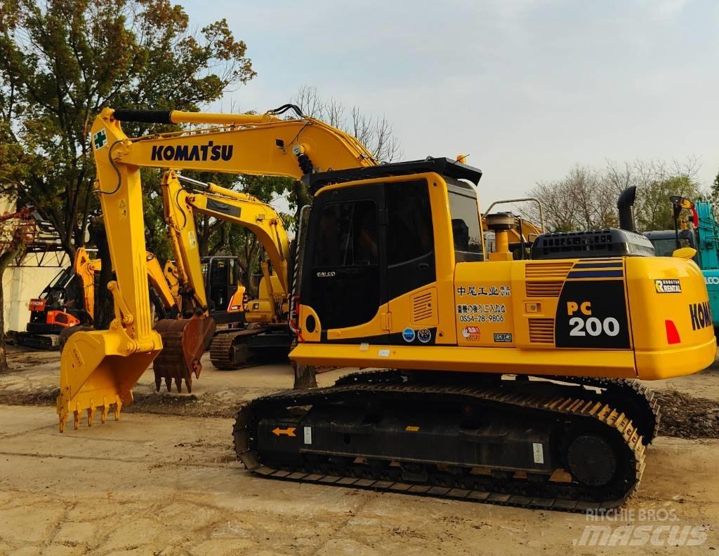 Komatsu PC200 Crawler excavators