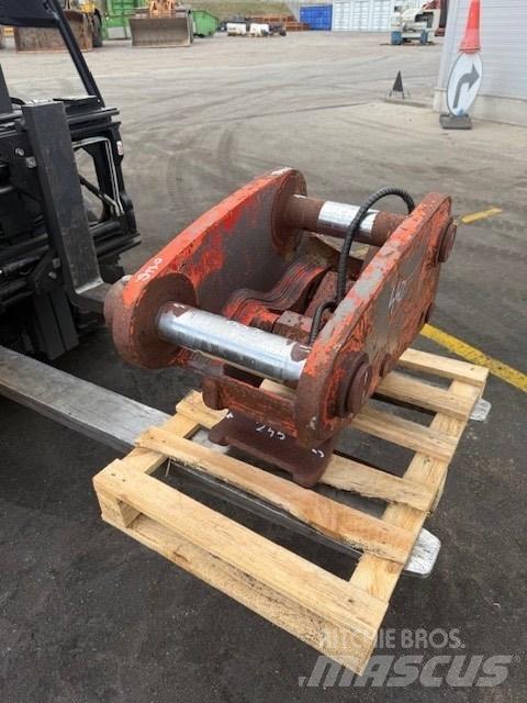 Miller VOLVO EC 160 Quick connectors