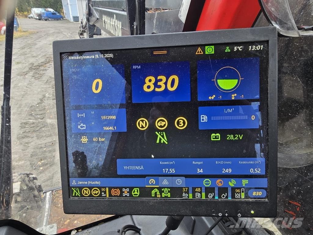 Komatsu 911.7 Harvesters