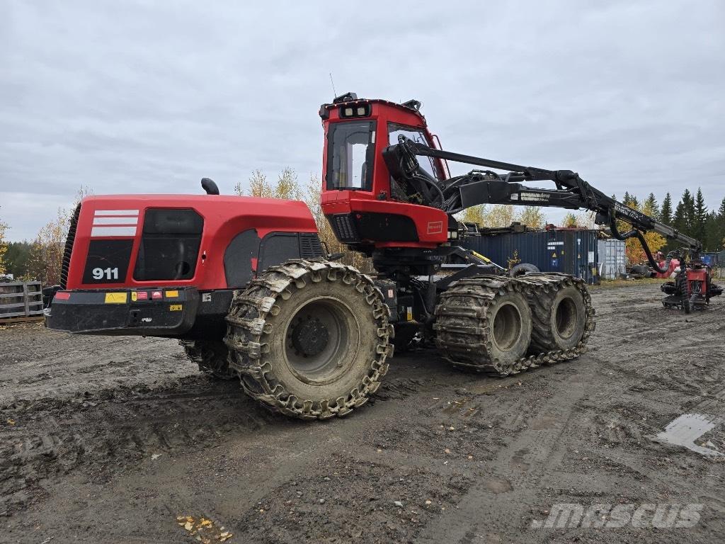 Komatsu 911.7 Harvesters