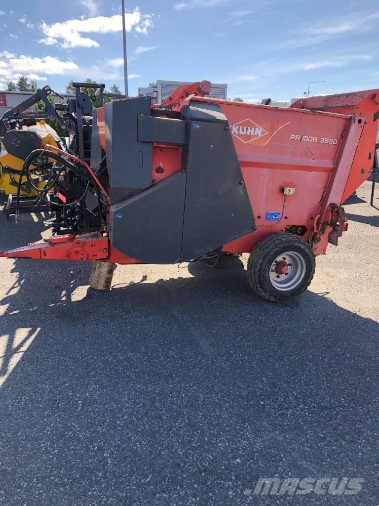 Kuhn 3560 Bale shredders, cutters and unrollers