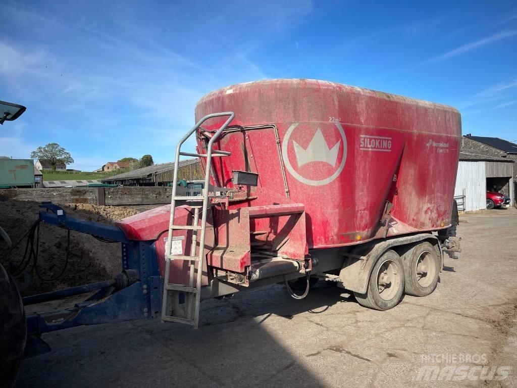 Kverneland DUO 2218 Feed mixer