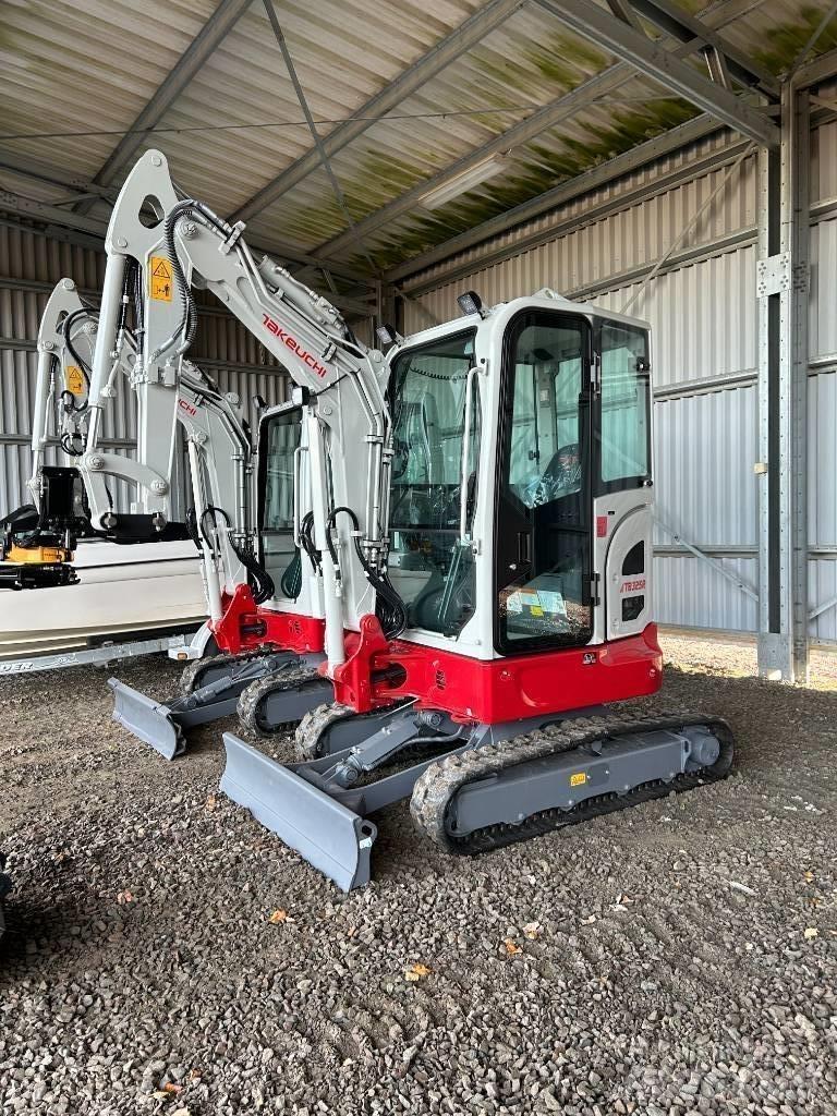 Takeuchi TB325 Mini excavators < 7t (Mini diggers)