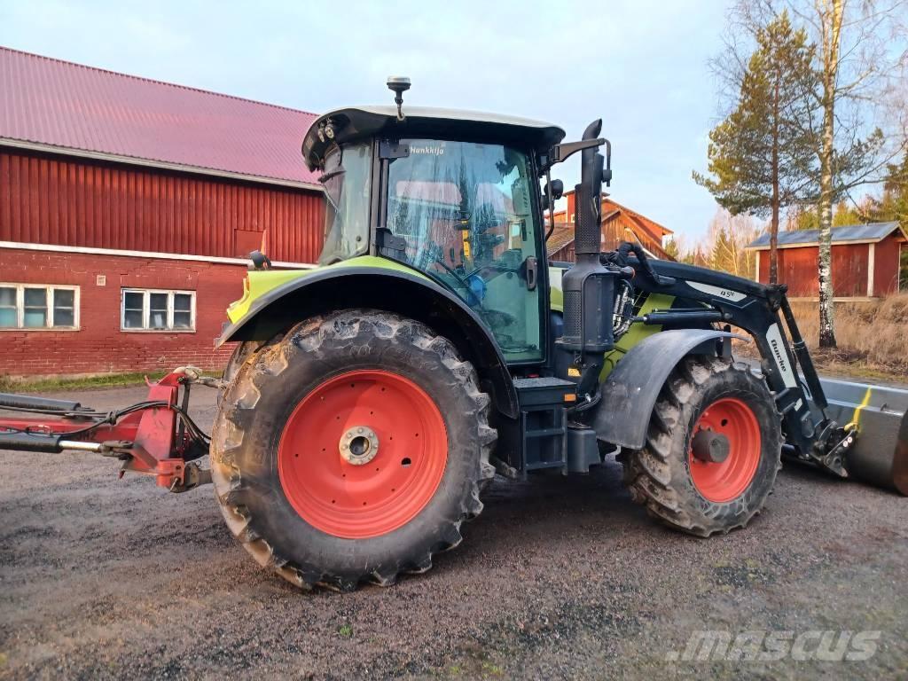 CLAAS Arion 530 Tractors