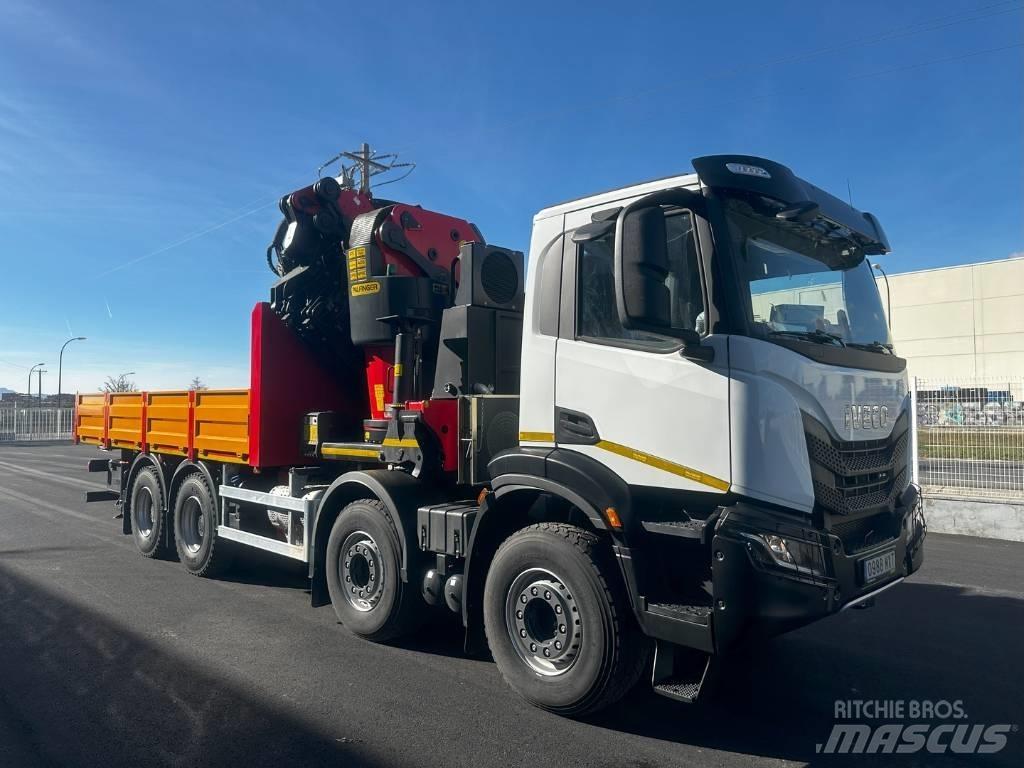 Iveco T-WAY 450 Truck mounted cranes